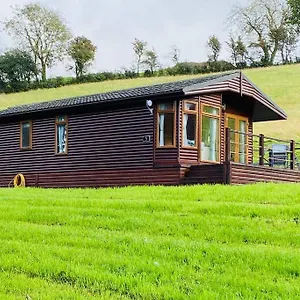 Apartment Luxury Farm Cabin In The Heart Of Wales, Cowbridge